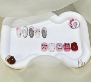 REN NAIL - Painted Nail Design